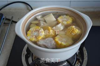玉米莲藕炖排骨的做法步骤：6