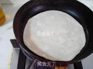 河南小吃:鸡蛋灌饼的做法步骤：4