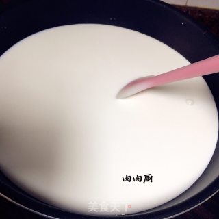 教你如何在家里自制健康奶酪#肉肉厨的做法步骤：2
