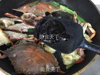 梭子蟹炒年糕的做法步骤：9