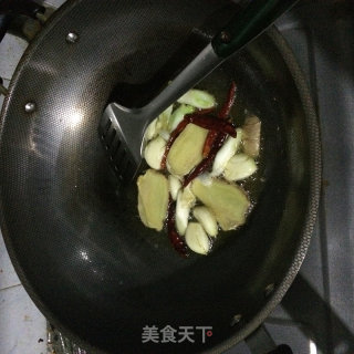 河虾烧泥鳅的做法步骤：5