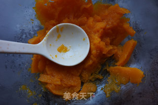 南瓜餐包的做法步骤：2