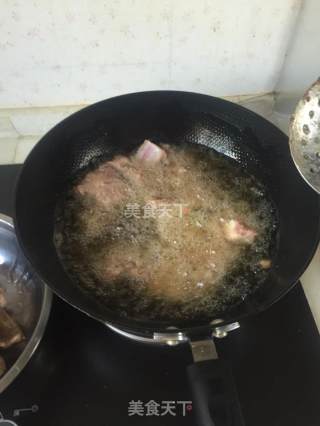 香酥排骨的做法步骤：2
