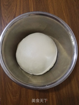 蜜瓜包的做法步骤：7