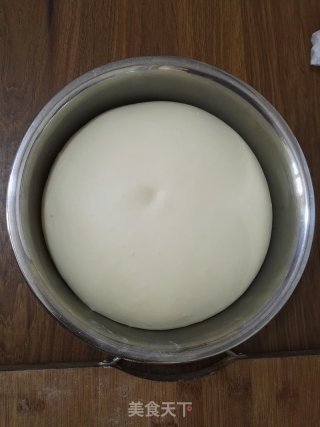 蜜瓜包的做法步骤：8