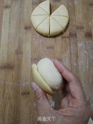 蜜瓜包的做法步骤：18
