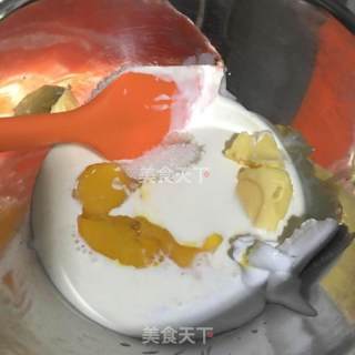标芝士奶黄月饼的做法步骤：2