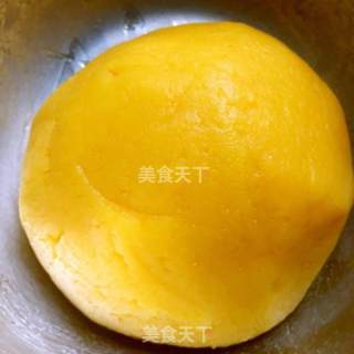 标芝士奶黄月饼的做法步骤：11