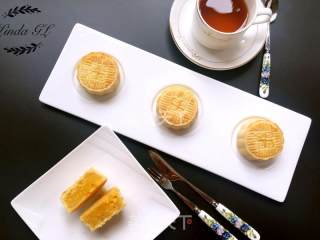 标芝士奶黄月饼的做法步骤：28