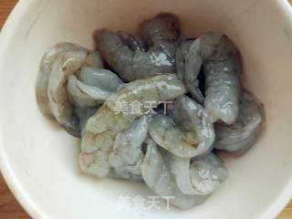 蛋黄焗虾球的做法步骤：2