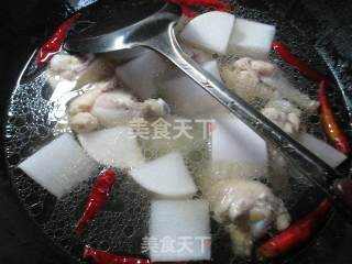 萝卜烧鸡翅根的做法步骤：6