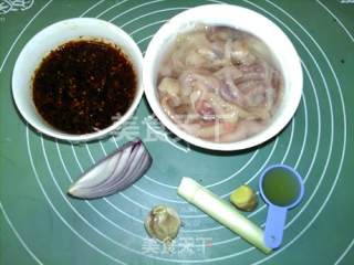 香煎鱿鱼须的做法步骤：1