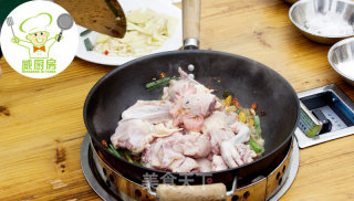 农家风味大盆土豆焖鸡--威厨艺的做法步骤：3