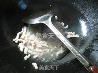 榨菜肉丝炒芦笋的做法步骤：5