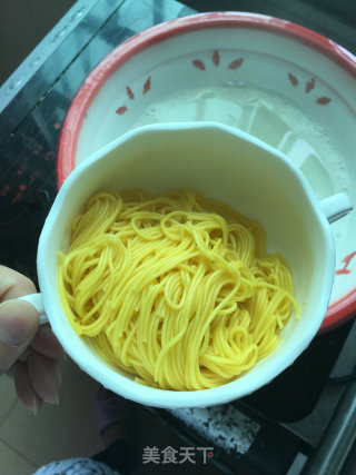 酸菜牛腩面的做法步骤：5