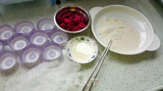 红糖龙果糯米糍的做法步骤：5