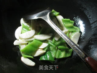 尖椒鹅胗炒茭白的做法步骤：3