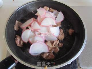 红萝卜炒鸭脯肉的做法步骤：6