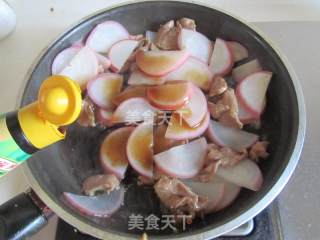 红萝卜炒鸭脯肉的做法步骤：7