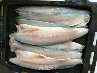 鲅鱼饺子的做法步骤：2