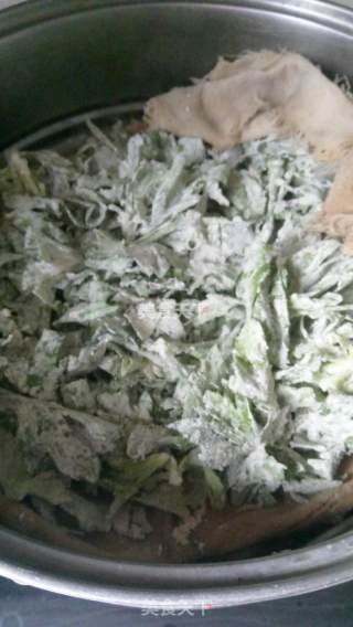 蒸芹菜叶的做法步骤：3
