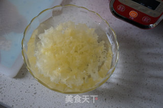 银耳雪梨汤（苏泊尔炖锅版）的做法步骤：2