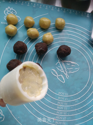 豆沙馅月饼的做法步骤：7