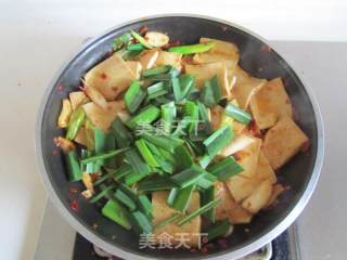 辣炒千叶豆腐的做法步骤：7
