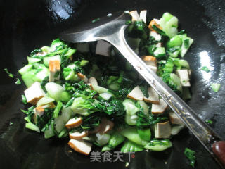 香干炒手捏菜的做法步骤：8
