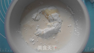 网红蛋黄酥——麻薯肉松蛋黄酥的做法步骤：1