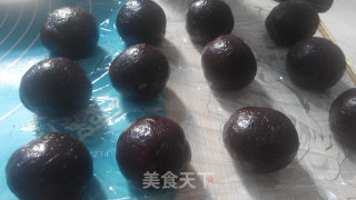 网红蛋黄酥——麻薯肉松蛋黄酥的做法步骤：8