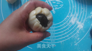 网红蛋黄酥——麻薯肉松蛋黄酥的做法步骤：20