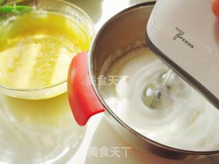 美貌榴莲裸蛋糕的做法步骤：1