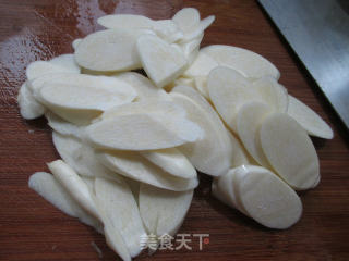 咸肉蒿菜炒茭白的做法步骤：3
