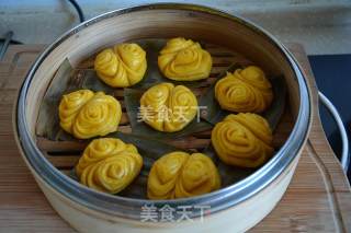 南瓜花卷的做法步骤：10