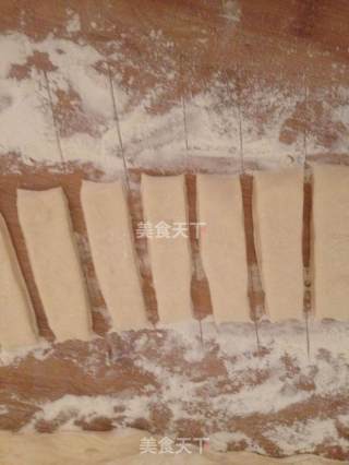 自制奶香小油条的做法步骤：7
