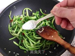 清炒菜心的做法步骤：8