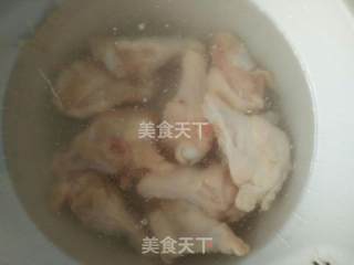 快炸鸡腿的做法步骤：1