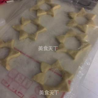 太阳花早餐面包圈的做法步骤：12