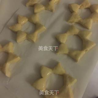 太阳花早餐面包圈的做法步骤：13