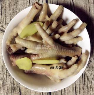 如何卤鸡脚才入味#肉肉厨的做法步骤：4