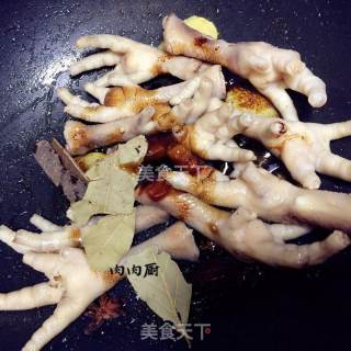 如何卤鸡脚才入味#肉肉厨的做法步骤：7