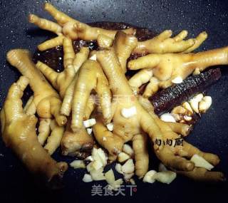 如何卤鸡脚才入味#肉肉厨的做法步骤：8