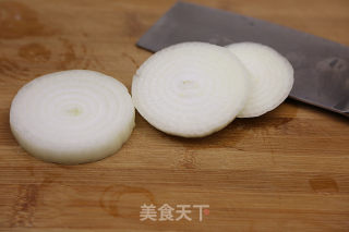 洋葱圈的做法步骤：2