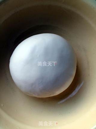 香酥葱油饼的做法步骤：2