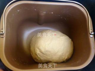 淡奶油椰香肉松软面包的做法步骤：1