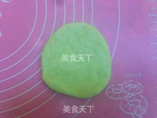 淡奶油椰香肉松软面包的做法步骤：4