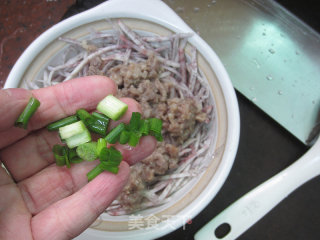 肉未香芋丝的做法步骤：9