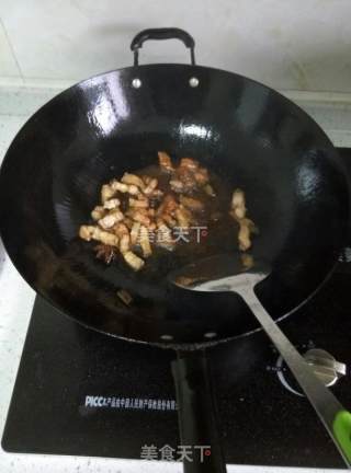 蚕豆炒肉的做法步骤：3