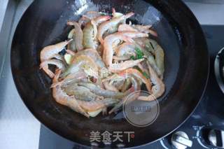 家常油焖虾的做法步骤：4
